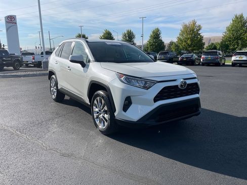 Certified 2021 Toyota RAV4 XLE Premium AWD/4WD image 1