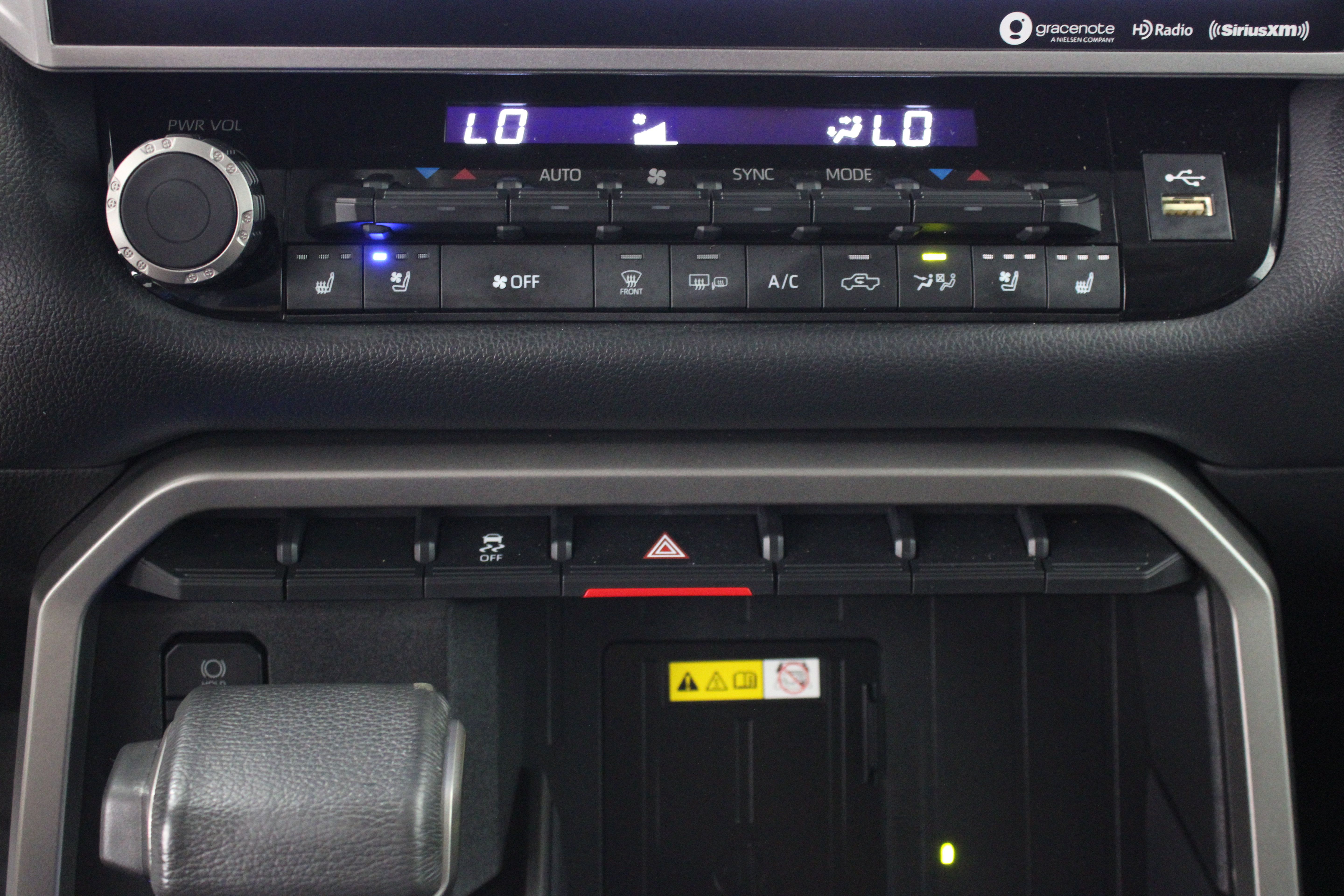 Used 2024 Toyota Tundra Limited w/ Power Package AWD/4WD image 21