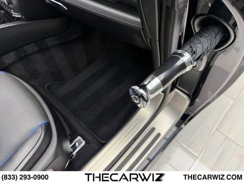 Used 2019 Rolls-Royce Dawn RWD image 60