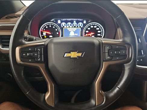 Used 2021 Chevrolet Suburban High Country AWD/4WD image 11