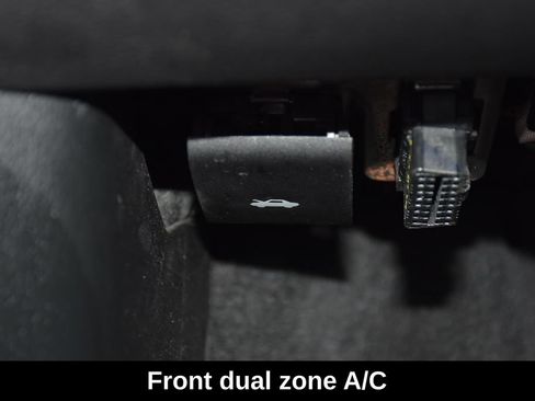Used 2023 Jeep Compass High Altitude AWD/4WD image 13