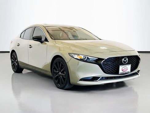 Used 2024 MAZDA MAZDA3 s AWD/4WD image 3