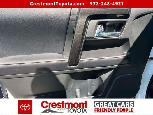Certified 2018 Toyota 4Runner TRD Off-Road Premium AWD/4WD image 14