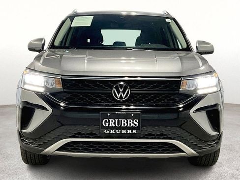 Used 2024 Volkswagen Taos SE image 5