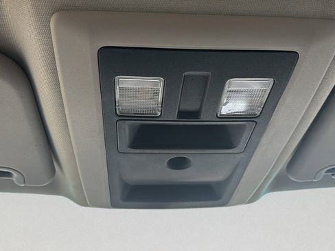 Used 2011 RAM 2500 SLT w/ Popular Equipment Group image 16