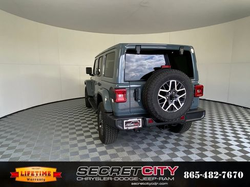 New 2026 Jeep Wrangler Unlimited Sahara AWD/4WD image 5