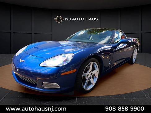 Used 2006 Chevrolet Corvette Coupe w/ Preferred Equipment Group RWD image 4