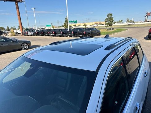 Used 2021 Jeep Grand Cherokee Limited w/ Trailer Tow Group IV AWD/4WD image 10