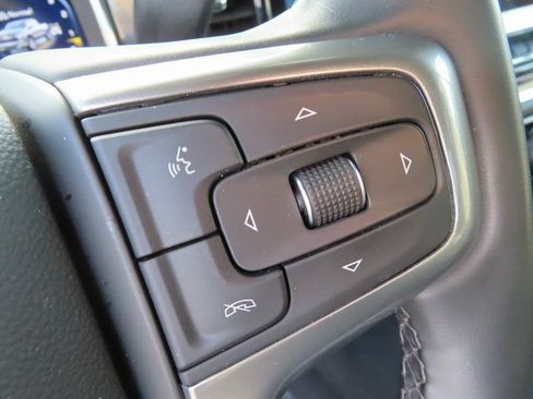 Used 2025 Chevrolet Silverado 1500 LT AWD/4WD image 20