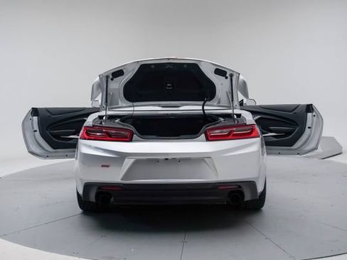 Used 2017 Chevrolet Camaro SS RWD image 20