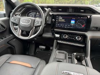 Used 2025 GMC Sierra 2500 AT4 w/ AT4 Premium Plus Package AWD/4WD video 3