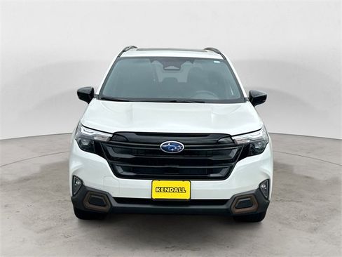 Used 2025 Subaru Forester Sport image 8