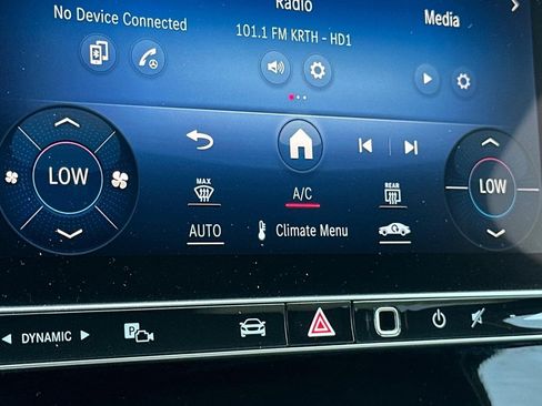 Used 2023 Mercedes-Benz GLC 300 image 24