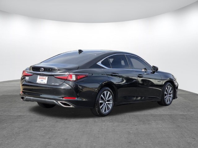 Used 2021 Lexus ES 350 w/ Premium Package FWD image 4