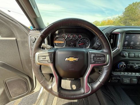 Certified 2020 Chevrolet Silverado 1500 LT w/ All-Star Edition AWD/4WD image 18