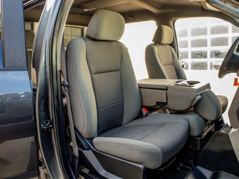 Used 2019 Ford F250 XL w/ STX Appearance Package image 28