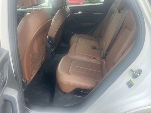 Used 2020 Audi Q5 2.0T Premium w/ Convenience Package image 29