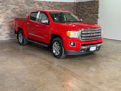 Used 2020 GMC Canyon SLT w/ Driver Alert Package AWD/4WD image 3