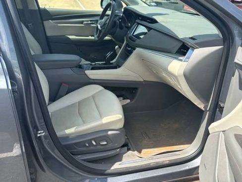 Used 2021 Cadillac XT5 Premium Luxury FWD image 17