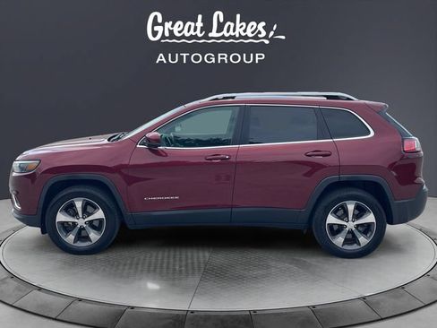 Used 2019 Jeep Cherokee Limited w/ Technology Group AWD/4WD image 2