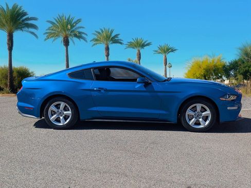 Used 2019 Ford Mustang Coupe image 6