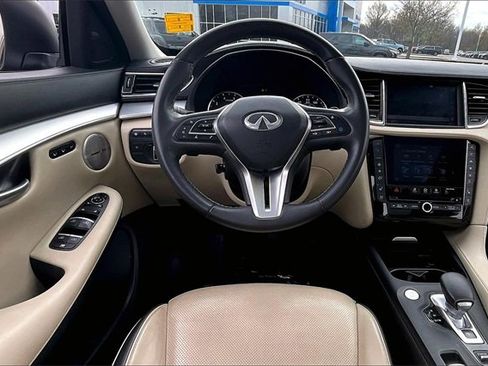 Used 2022 INFINITI QX50 Sensory image 8