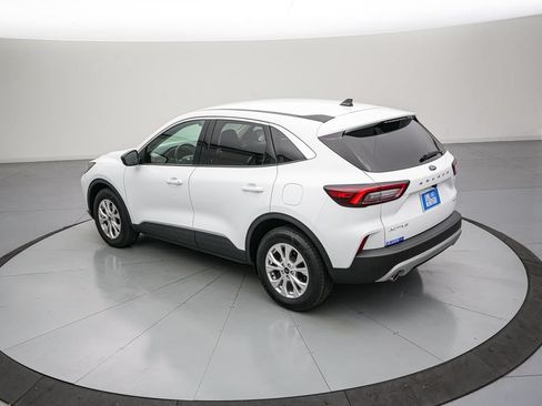 Certified 2023 Ford Escape Active AWD/4WD image 6