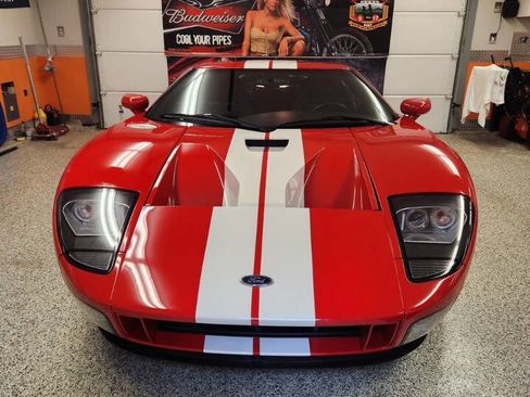 Used 2005 Ford GT RWD image 7