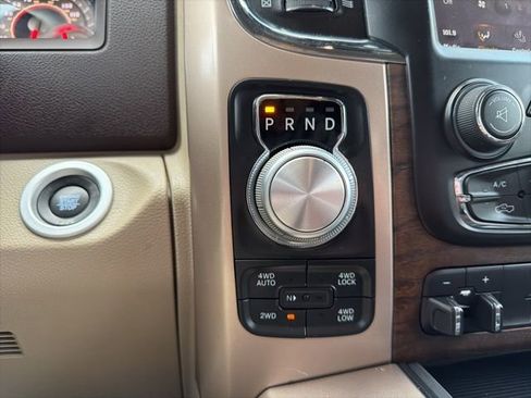 Used 2018 RAM 1500 Laramie Longhorn image 39