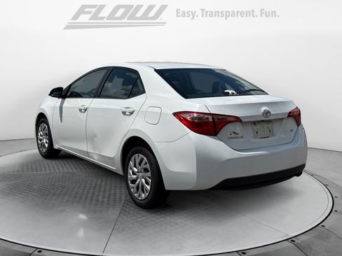 Used 2018 Toyota Corolla LE FWD image 5