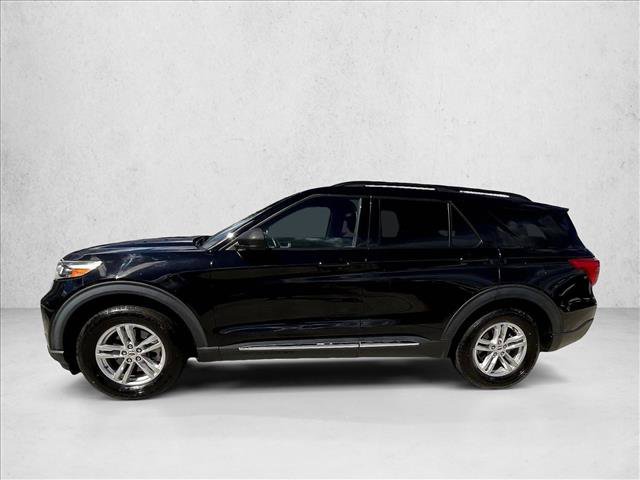 Used 2022 Ford Explorer XLT RWD image 3