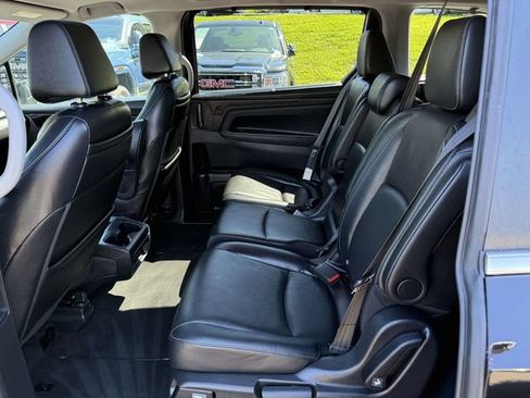 Used 2023 Honda Odyssey Touring image 14