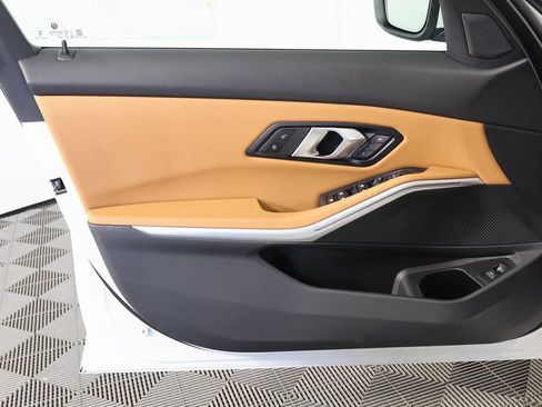 Used 2025 BMW 330i Sedan w/ Convenience Package image 12