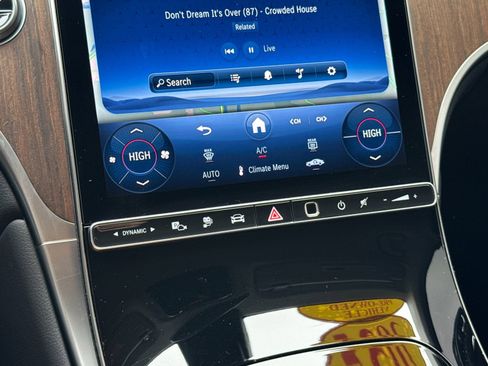 Certified 2025 Mercedes-Benz GLC 350e 4MATIC image 21