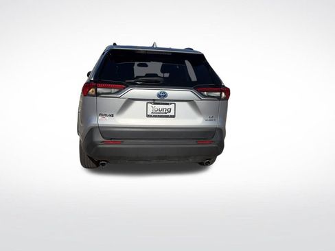 Used 2024 Toyota RAV4 LE AWD/4WD image 4