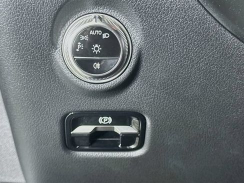 Used 2026 Mercedes-Benz C 300 Sedan image 10