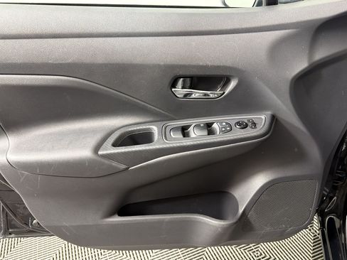 Used 2023 Nissan Versa SV FWD image 12