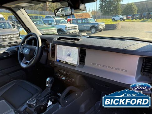 New 2025 Ford Bronco Outer Banks w/ Sasquatch Package image 11