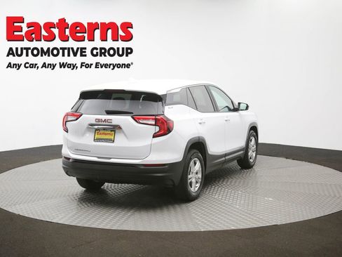 Used 2024 GMC Terrain SLE image 41