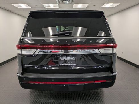 Certified 2022 Lincoln Navigator Reserve image 5