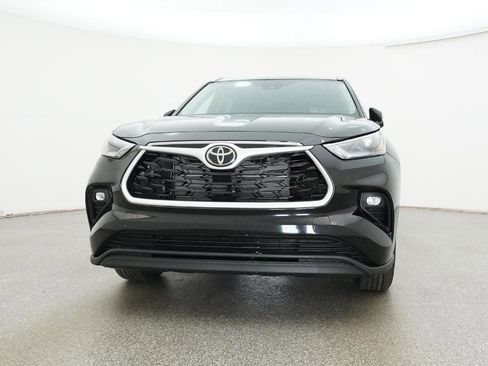 New 2026 Toyota Highlander XLE image 45