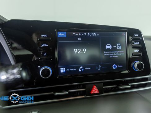 Used 2021 Hyundai Elantra SEL image 17