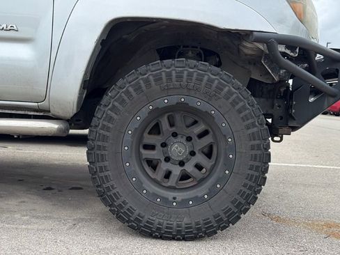 Used 2008 Toyota Tacoma PreRunner RWD image 6