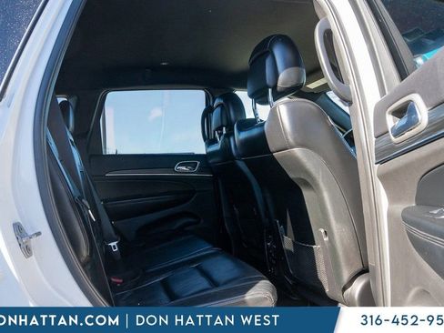 Used 2019 Jeep Grand Cherokee Limited image 21