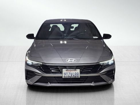 Certified 2025 Hyundai Elantra Sport image 2