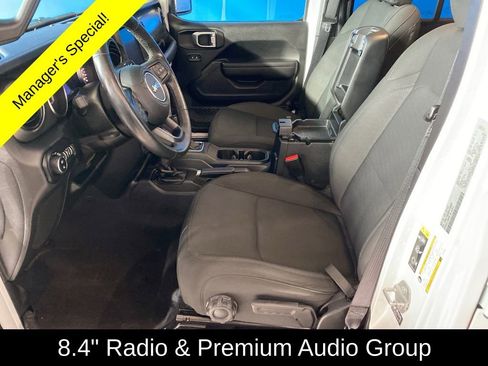 Used 2021 Jeep Gladiator Willys image 9