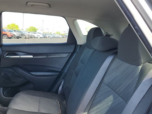Used 2023 Kia Seltos LX AWD/4WD image 12