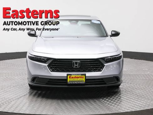 Used 2024 Honda Accord Sport image 2