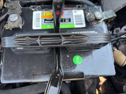 Used 2017 Toyota RAV4 LE AWD/4WD image 27