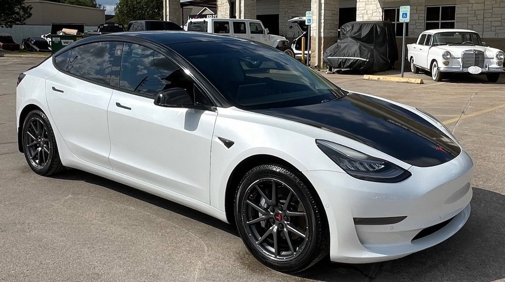 Used 2020 Tesla Model 3 Performance AWD/4WD image 2